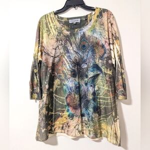 Green and Blue Peacock Feather Tie-Dye Scoop Neck 3/4 Sleeve Top